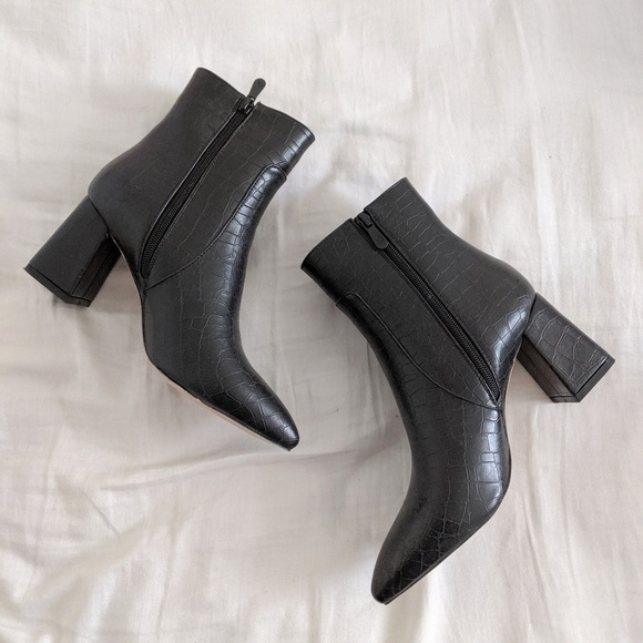 nasty gal croc boots